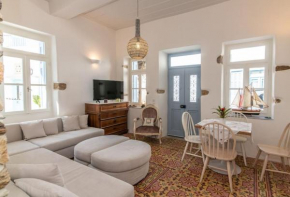 Cycladic house in the heart of Tinos city